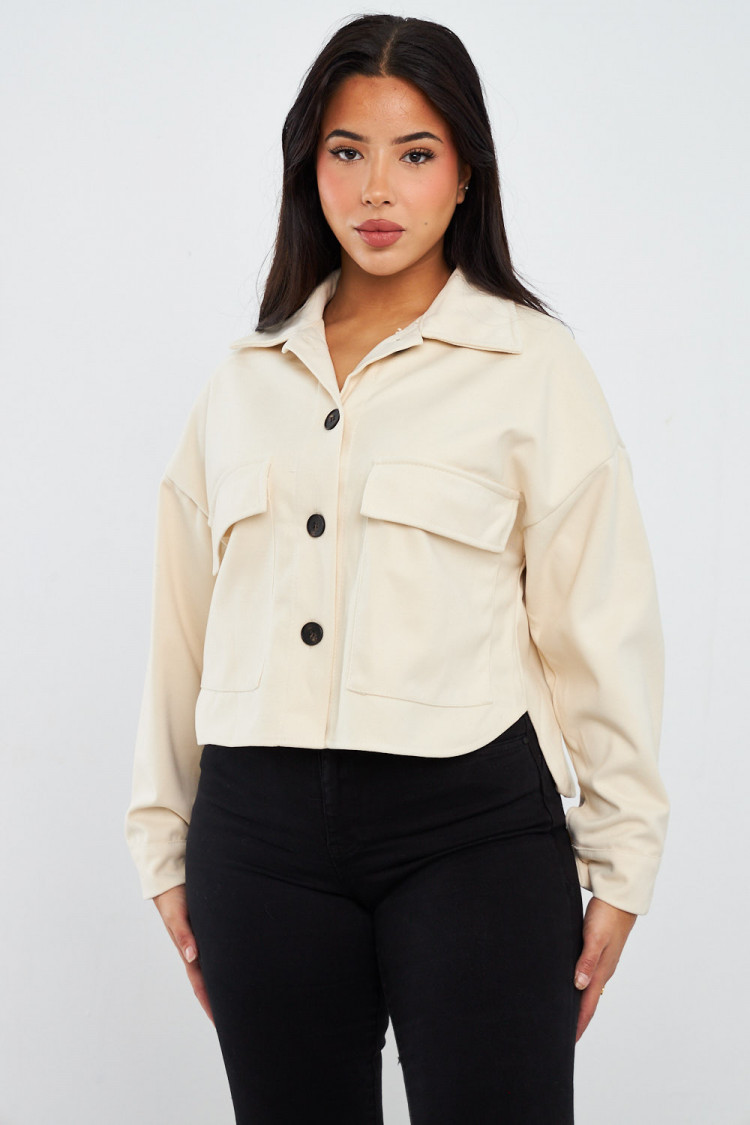 Veste courte beige en suédine