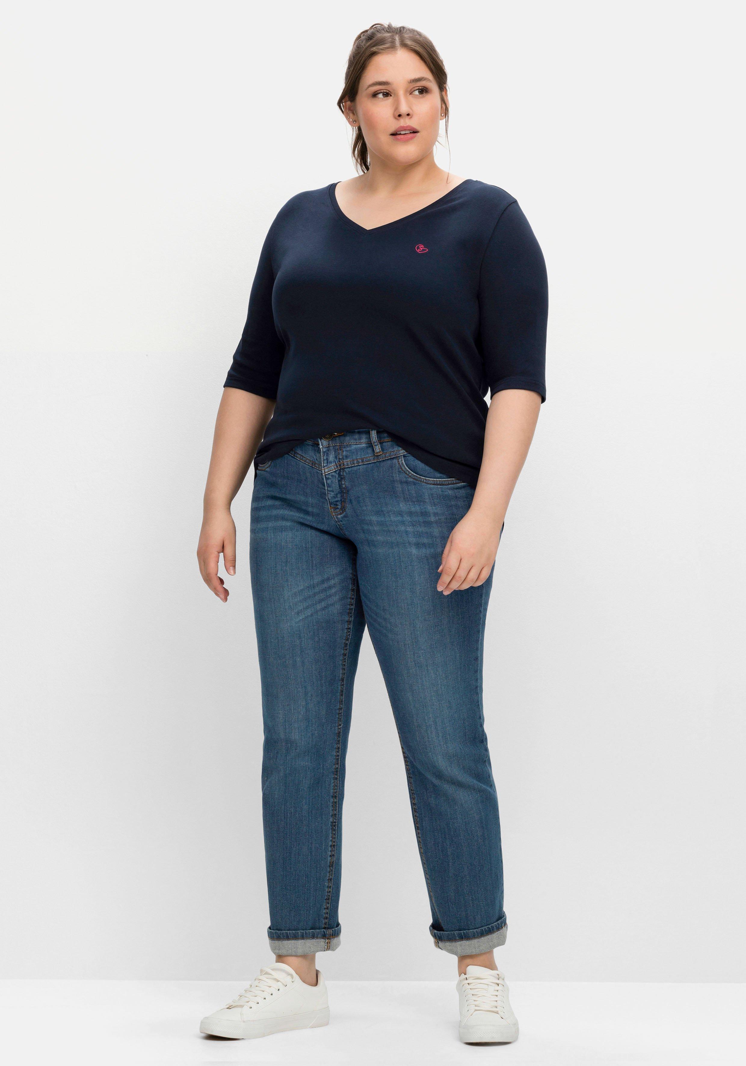 Shirt mit V-Ausschnitt, in Rippqualität
