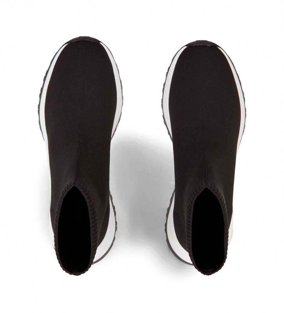Botas de cano curto Calvin Klein com sola bicolor pretas