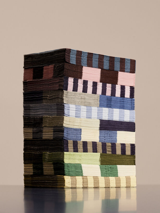 Hay Pattern Napkins-Set of 20 Lunch-Dark blue and dark sand pillar stripe