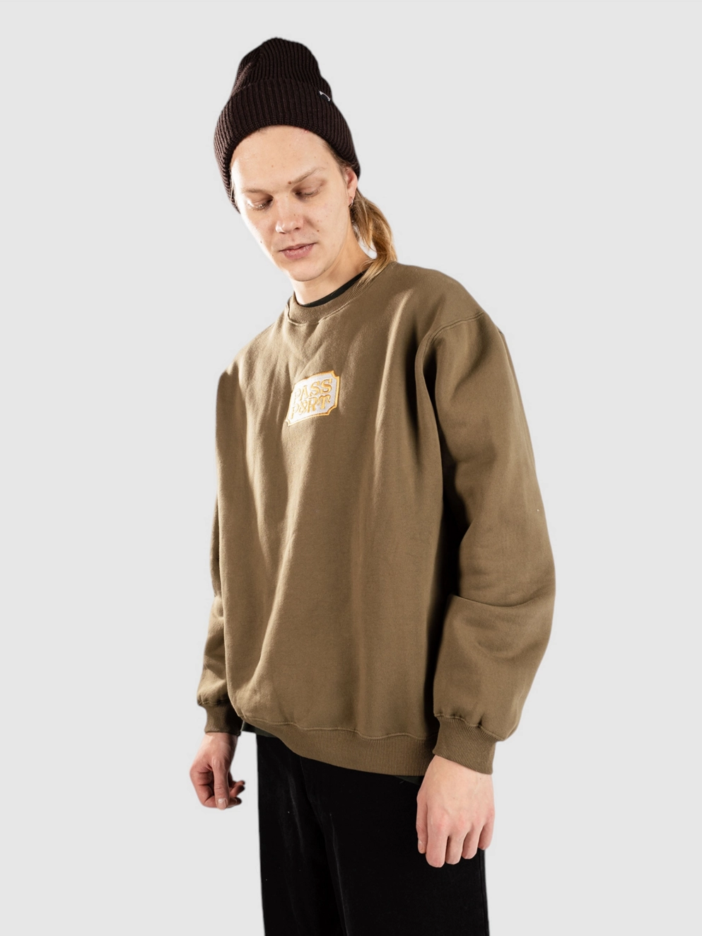 Pass Port Yearbook Logo Sweater olive