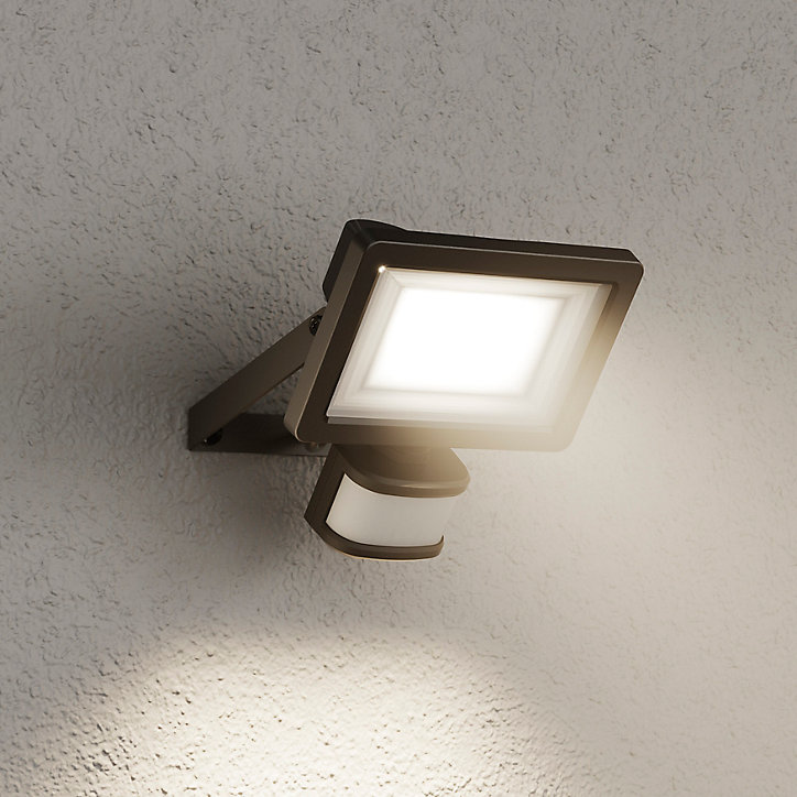 Projecteur LED à détection Lucan 2000lm 20W IP65 GoodHome noir