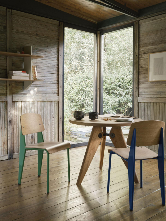 Vitra Rayonnage Mural wandplank naturel eiken diepzwart