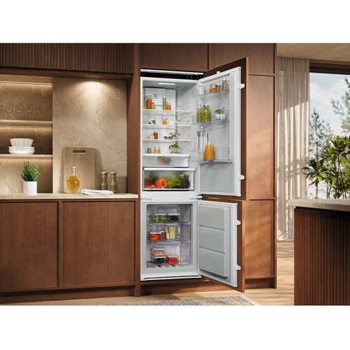 Réfrigérateur congélateur en bas Electrolux ENT6MD18S4