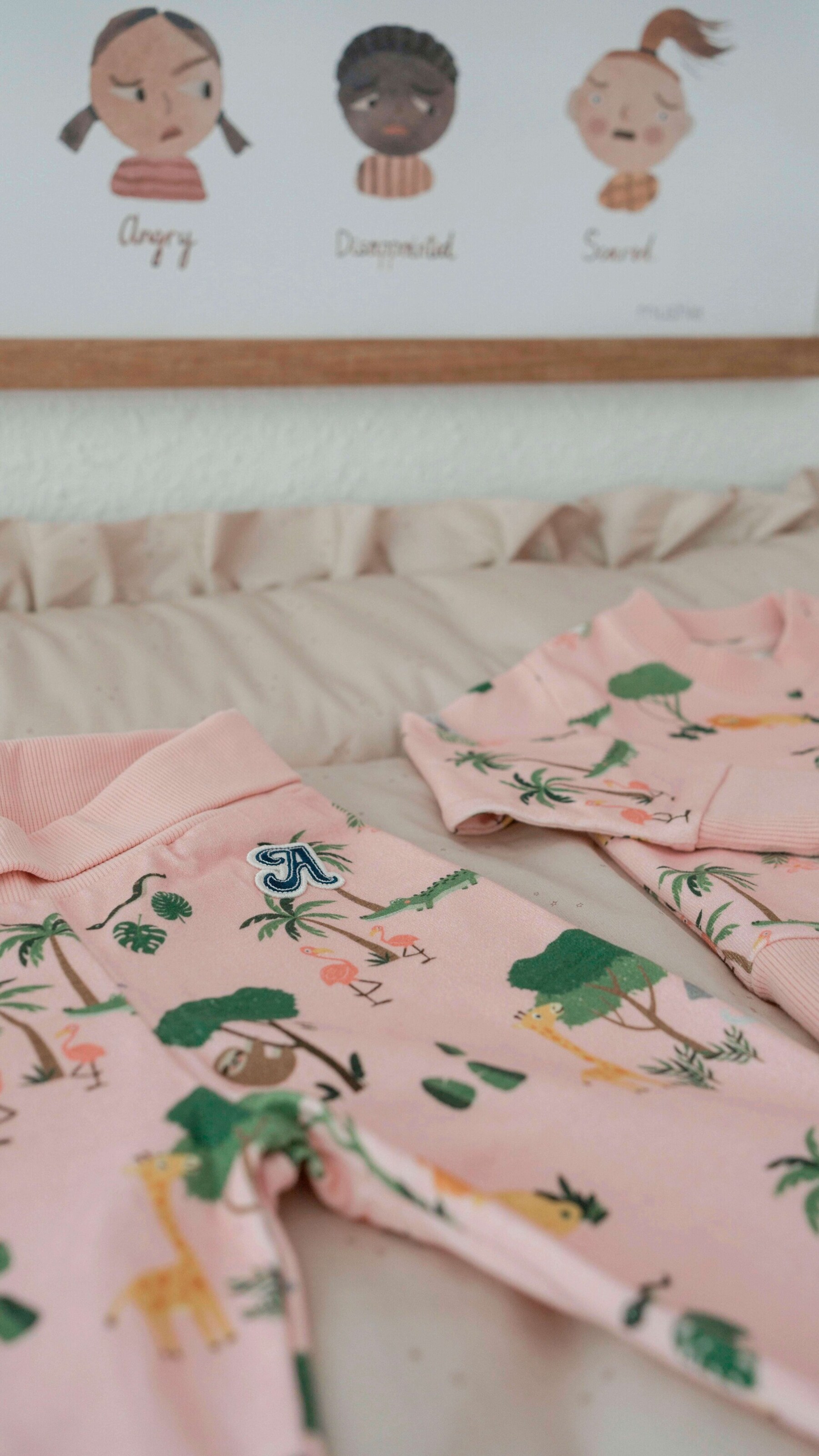 Alvi Jogginghose mit Rippbündchen - Pinkesque Jungle