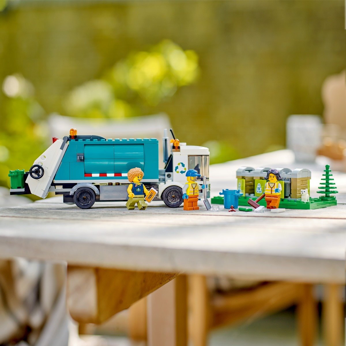 Le camion de recyclage Lego City 60386
