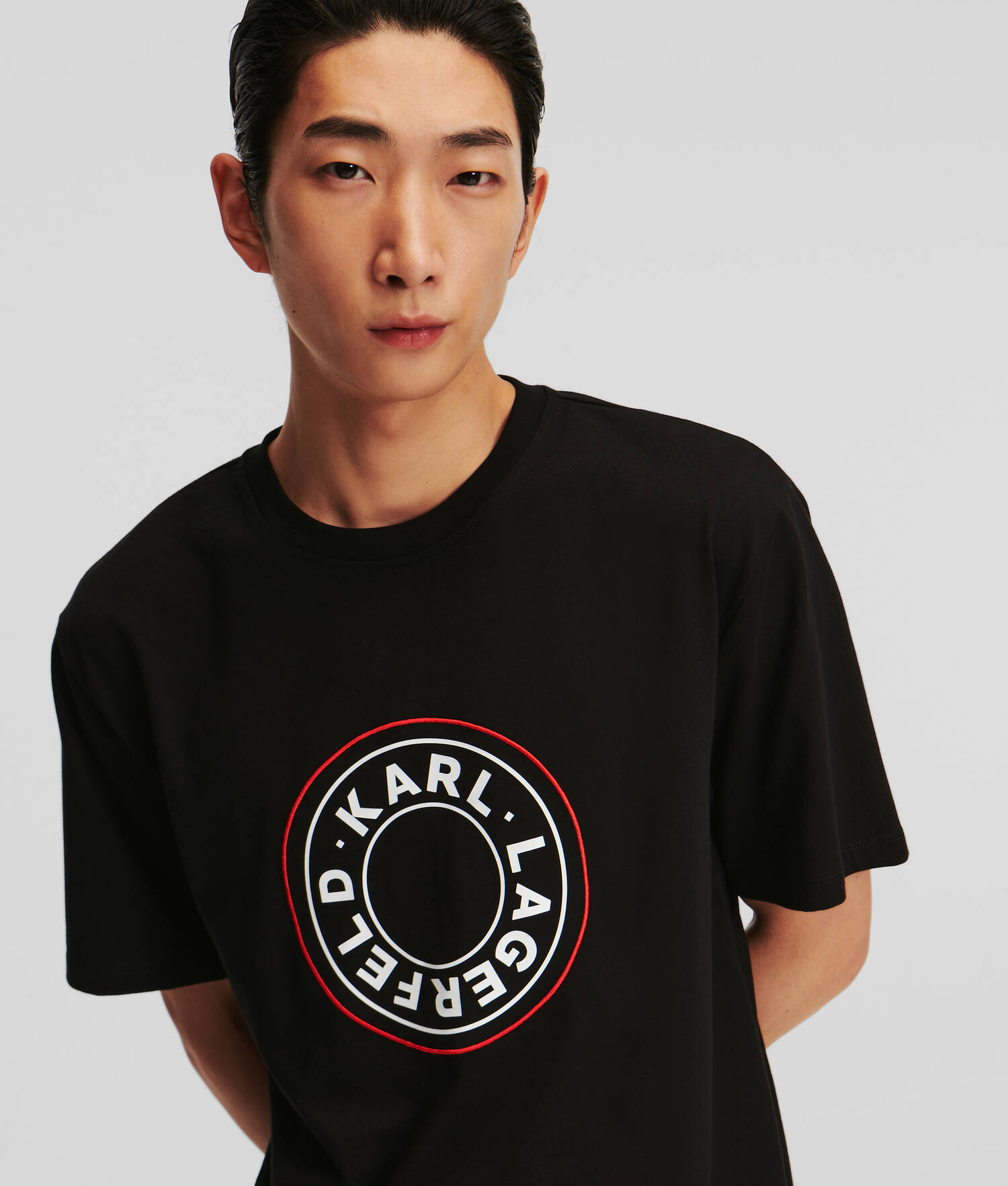 T-SHIRT AVEC LOGO ROND