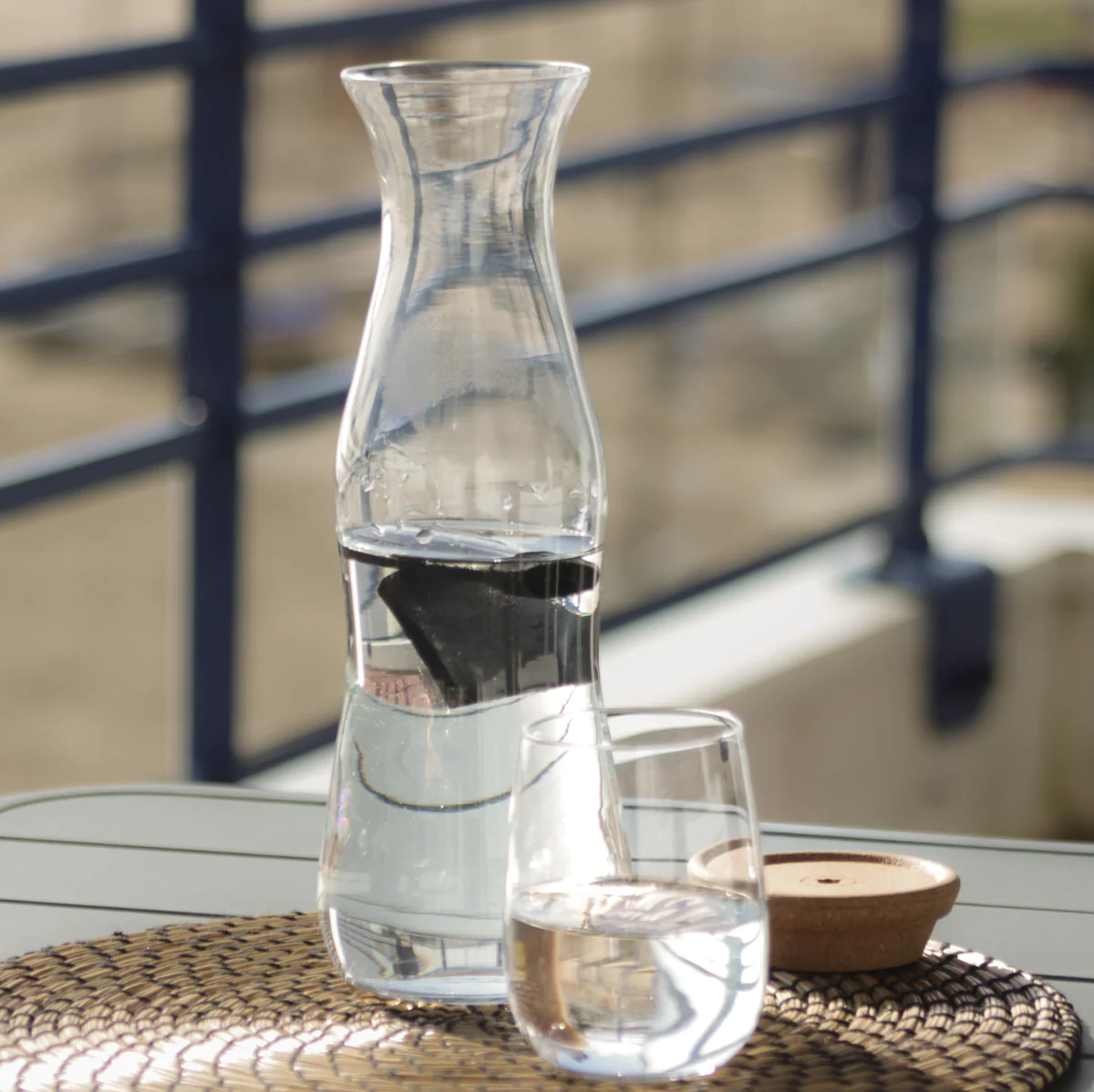 Carafe Filtrante en verre charbon actif - bouchon liège - 1L