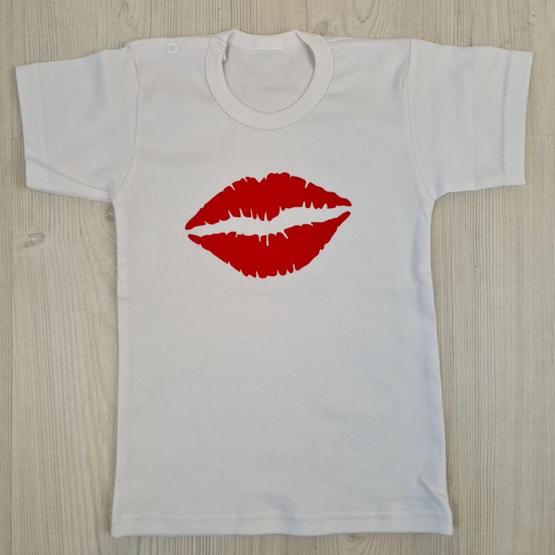 Red kiss white tee Shortsleeves