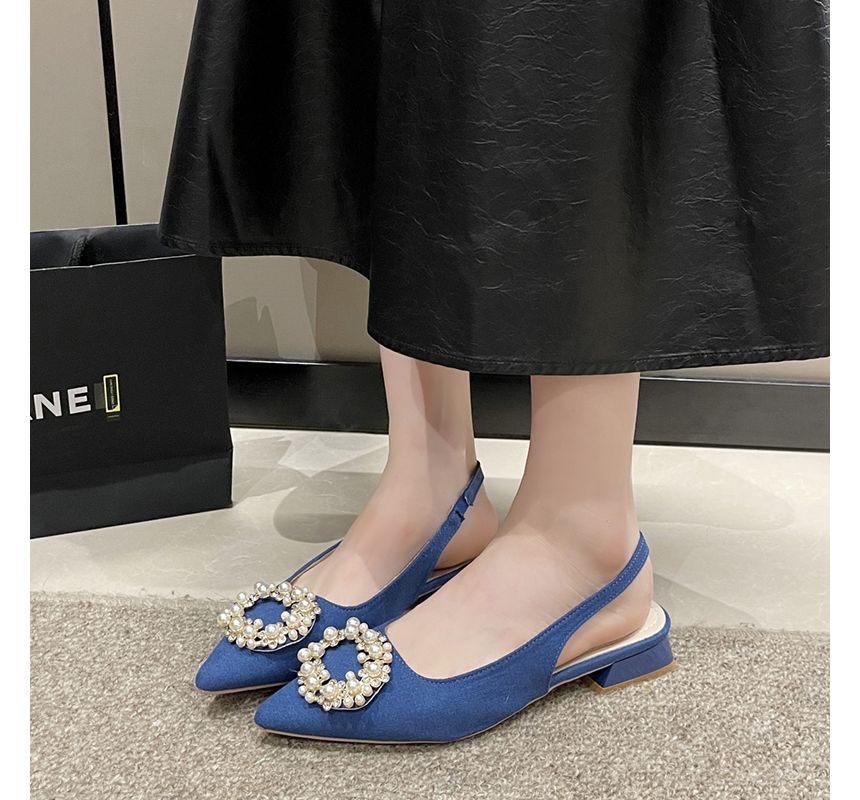 Anjay - Lage hak puntige slingback pumps