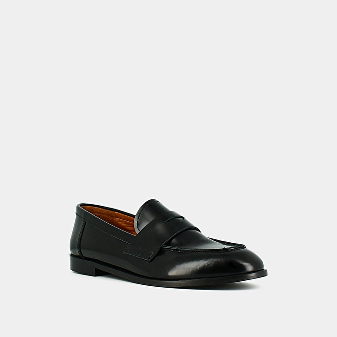 Mocassins à bouts ronds  en cuir glacé noir