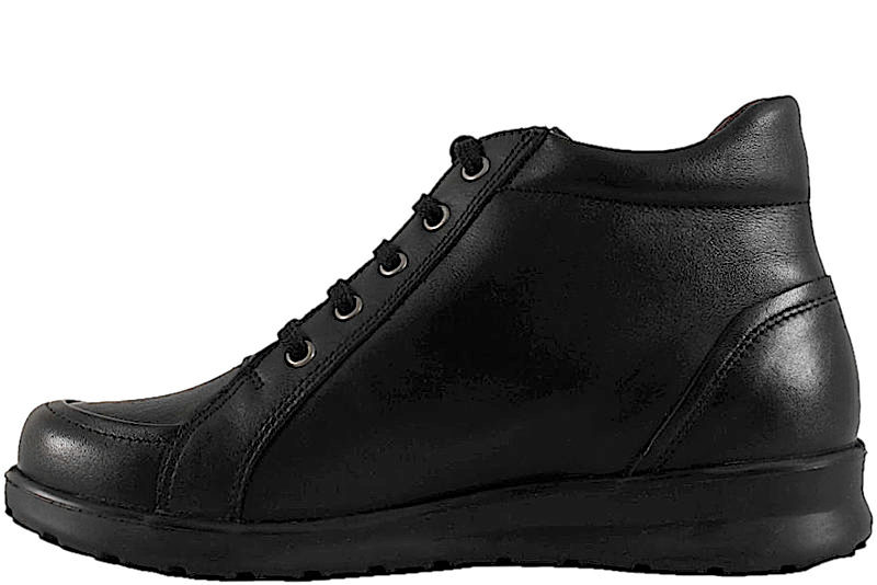 NEW FEET STØVLE I SORT GLAT LÆDER MED ORTHOSTRECH