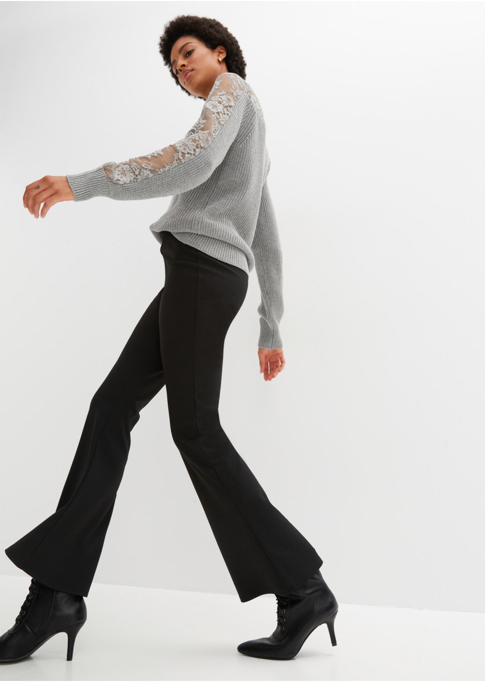 Pull avec dentelle