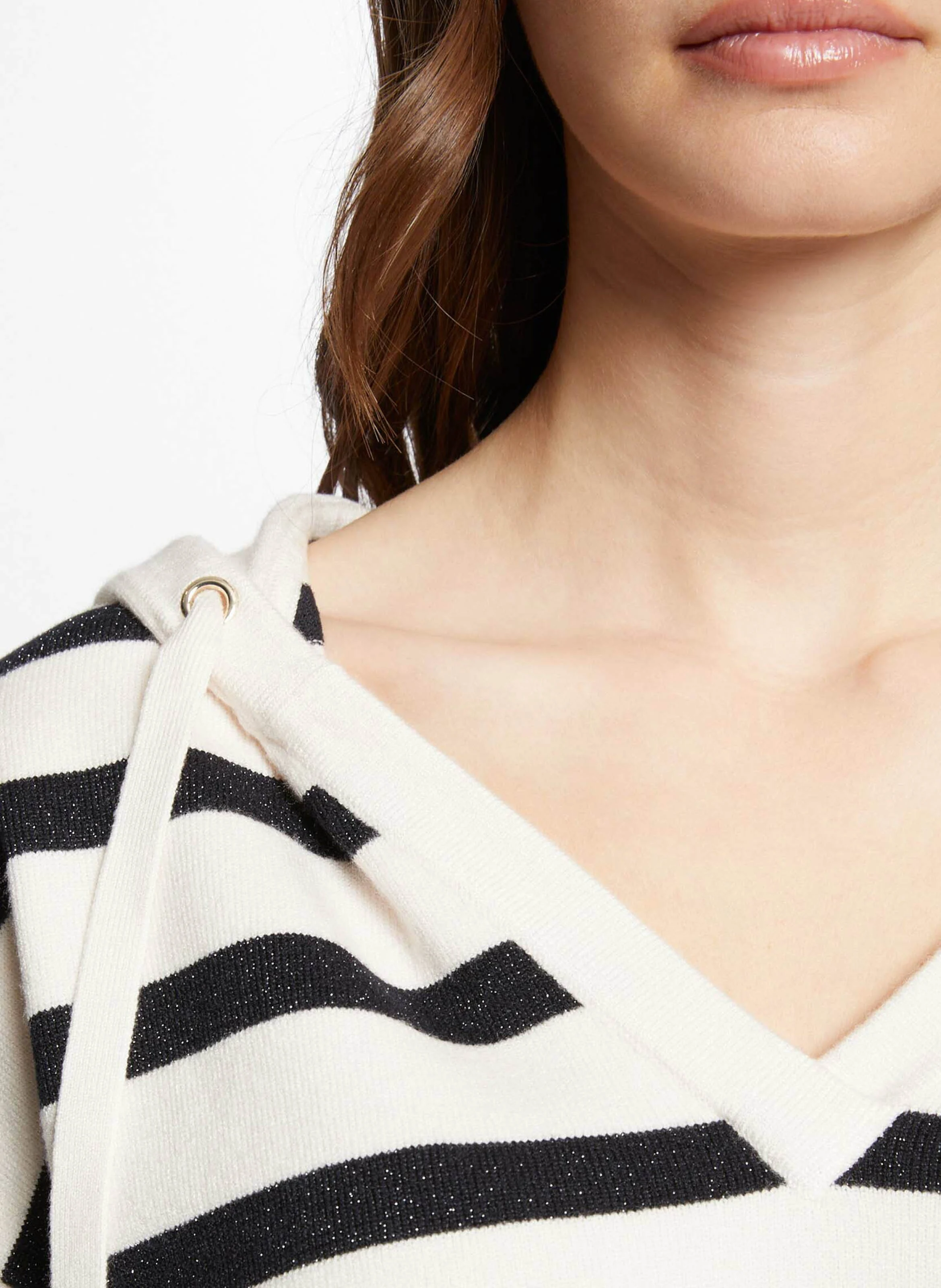 MBALLON - Pull col V à rayures | Beige