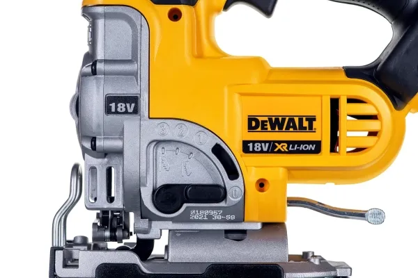 DeWALT DCS331N-XJ - Stiksav - ledningfri - 400 W - intet batteri - 18 V - SOLO