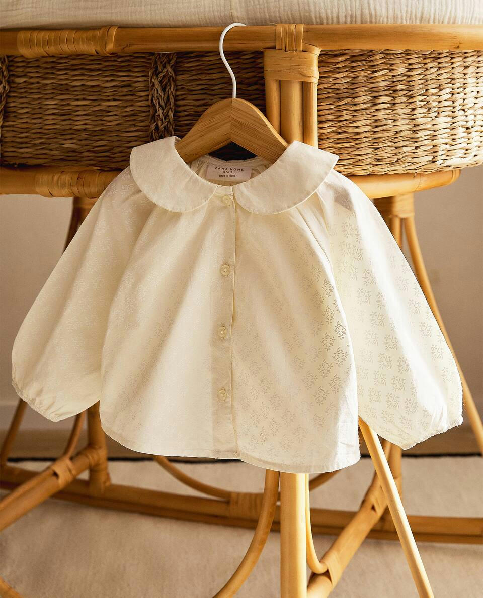 CAMISETA DE BEBÊ COM GOLA