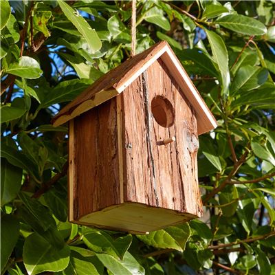 Nichoir à oiseaux en bois