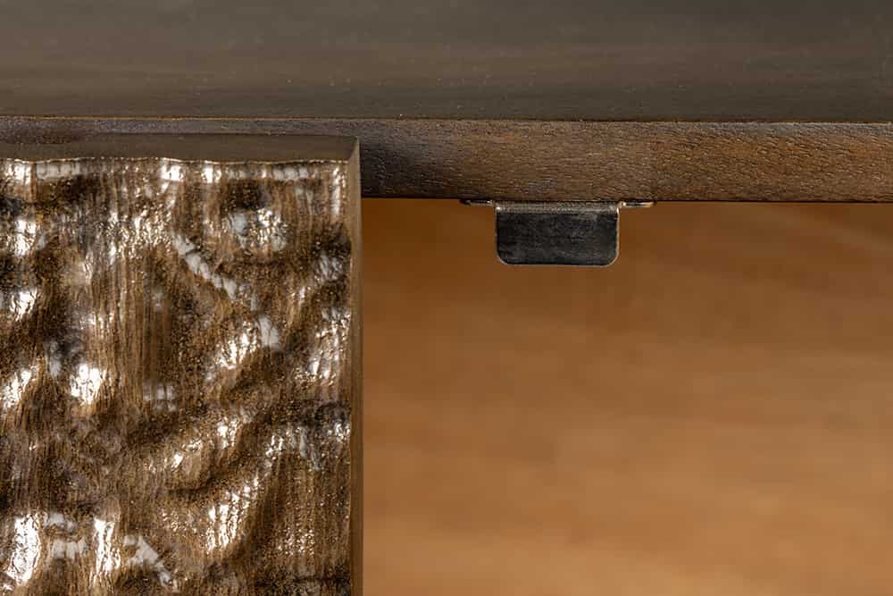 Handgefertigtes Sideboard CROCO 180cm gold braun Mangoholz mit 3D Schnitzereien massiv schwarz Metall