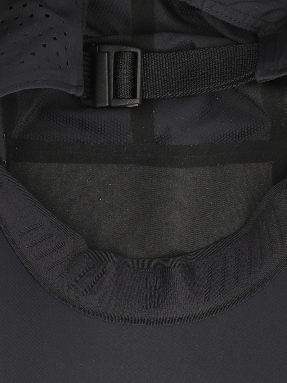 LIGHTWEIGHT CAP