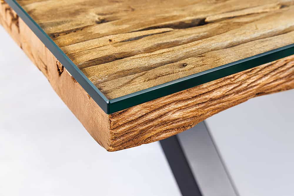 Massiver Couchtisch BARRACUDA 110cm antik natur Teakholz X-Gestell Glasplatte