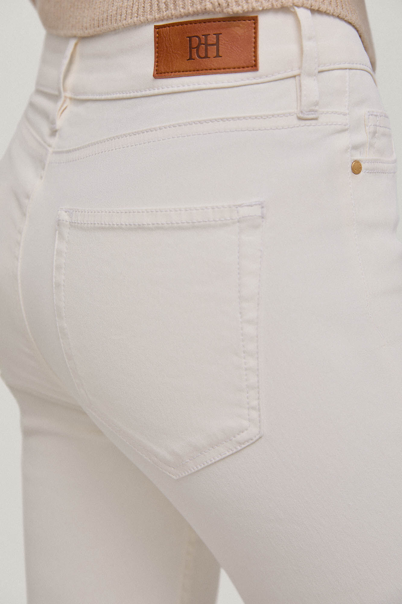 Calça skinny de cinco bolsos com acabamento revestido - Raw