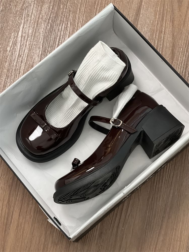 STEPUP - Mary Jane pumps met dikke hak en strikaccent van lakleer