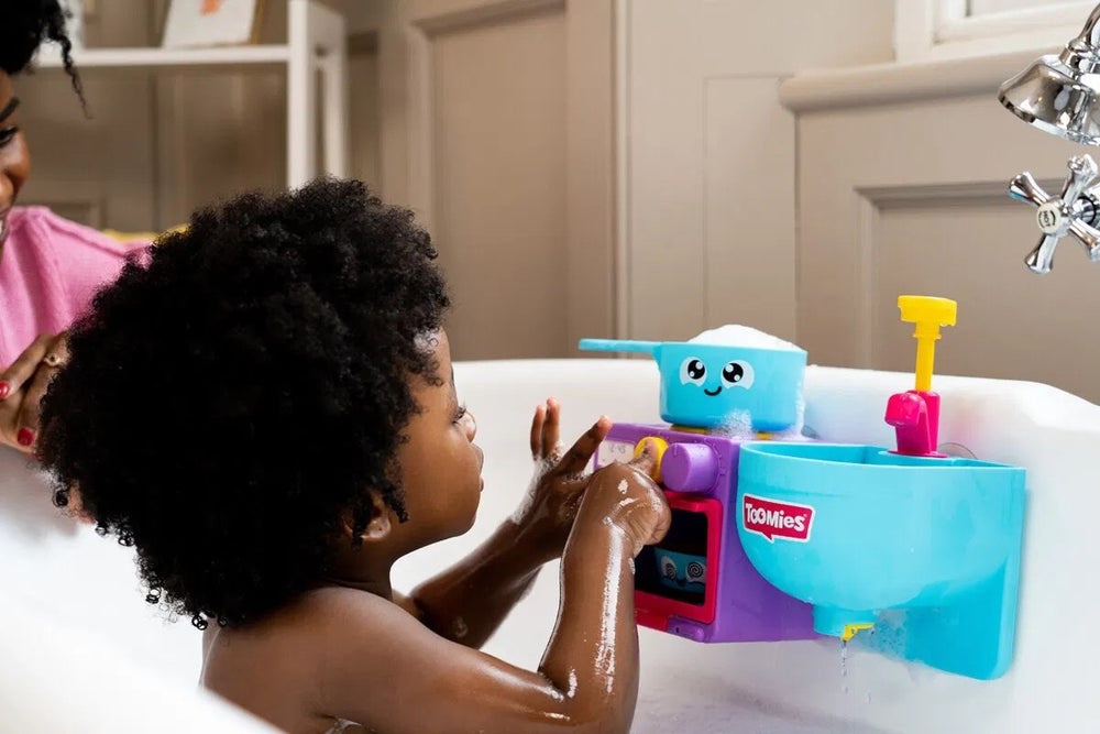Køb TOMY Toomies Bubble & Bake Køkken i Badet