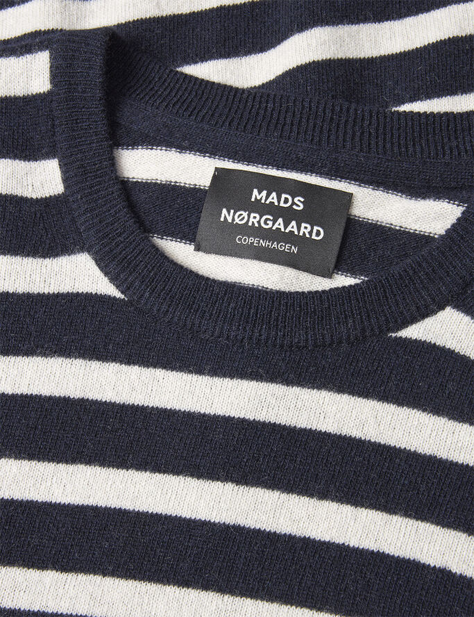 Mads Nørgaard - Copenhagen Eco Wool Karsten Stripe Knit Hvid blå striber