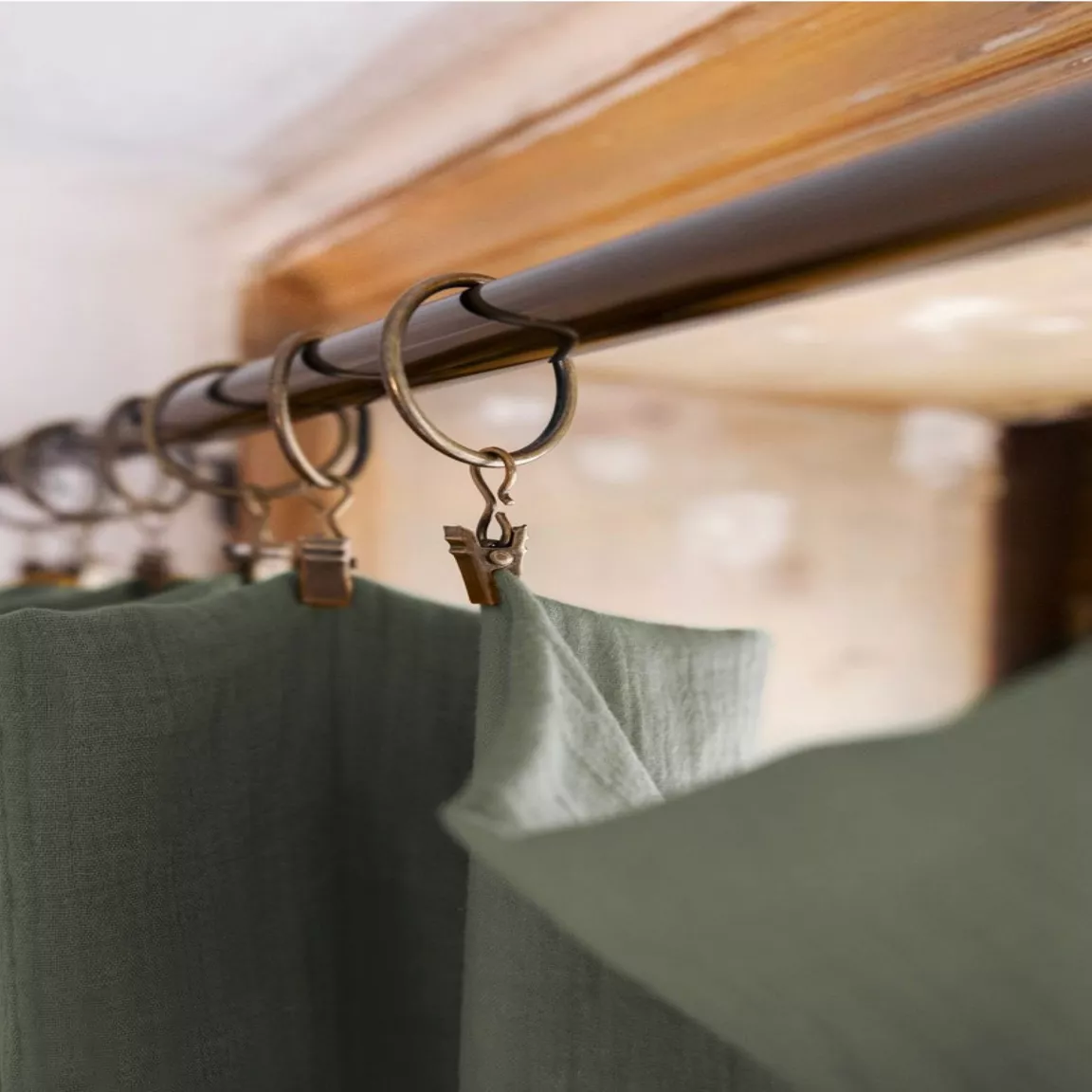 Rideau gaze de coton ajustable (280 x max 300 cm) Gaïa Vert romarin