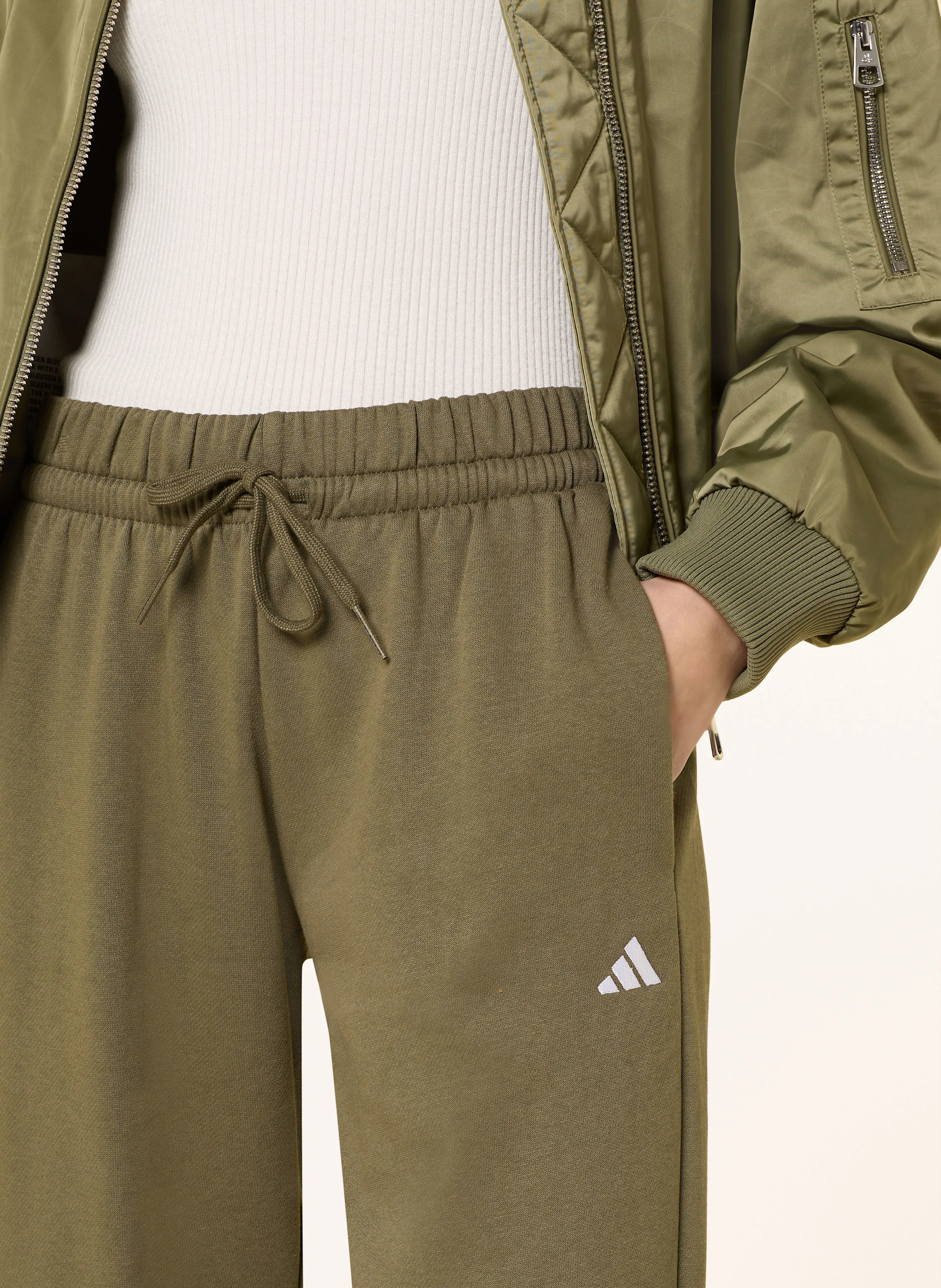 adidas Sweatpants ESSENTIALS SMALL LOGO FEEL COZY