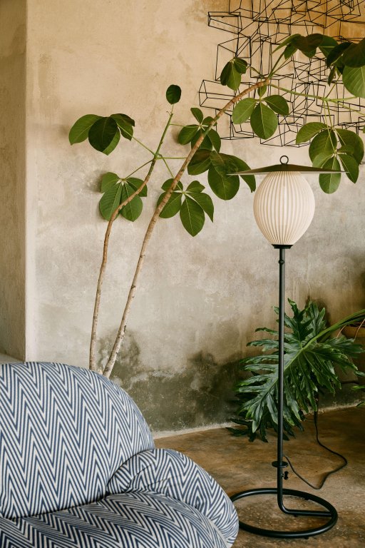 Gubi Satellite vloerlamp mustard gold semi matt