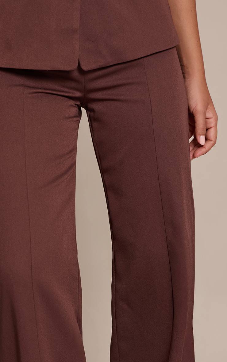 Chocolat Pantalon À Détails De Coutures Prune Foncé