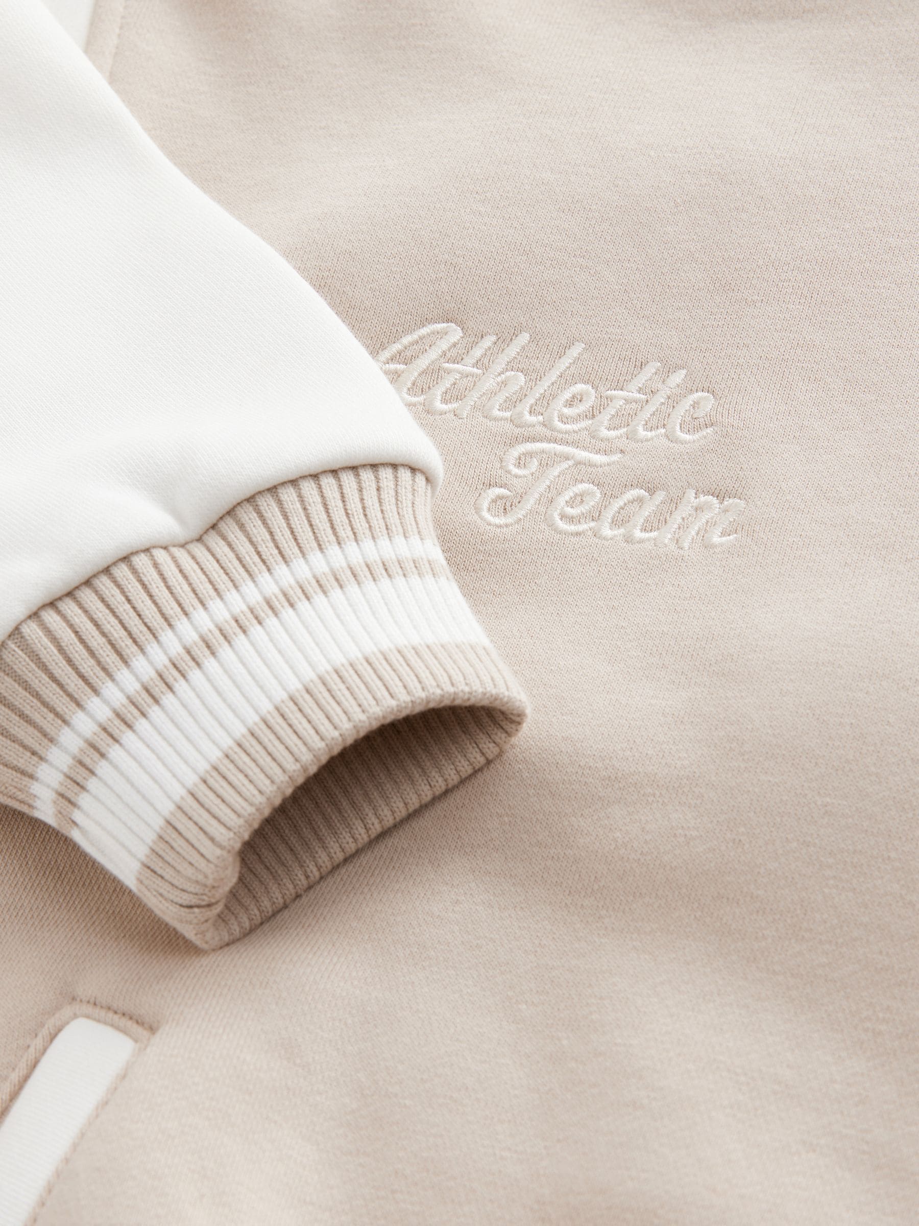 Beige boucle - Geborduurd Varsity-jasje (3 - 16 jr)