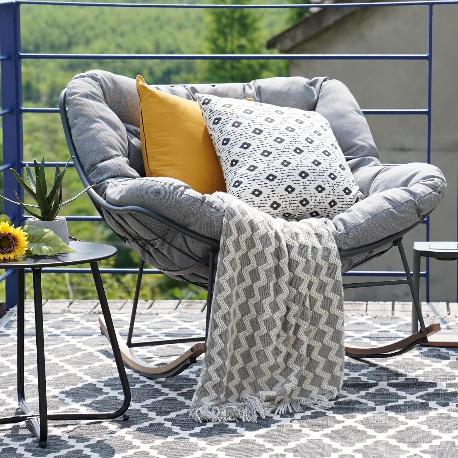 Grand patio Schaukelstuhl Garten Schwingsessel schaukelsessel Wohnzimmer Relaxstuhl mit gepolsterter, bis 150 kg belastbar für Garten, Schlafzimmer, Wohnzimmer, Ecke, Veranda, Hellgrau