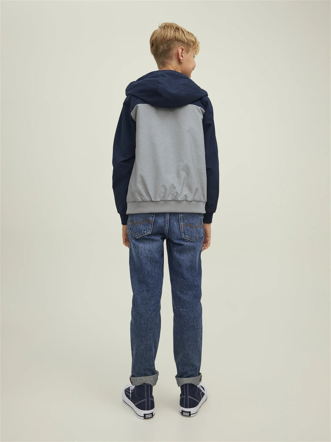 Softshelljacke JJERUSH BLOCKING HOOD BOMBER in grau/blau