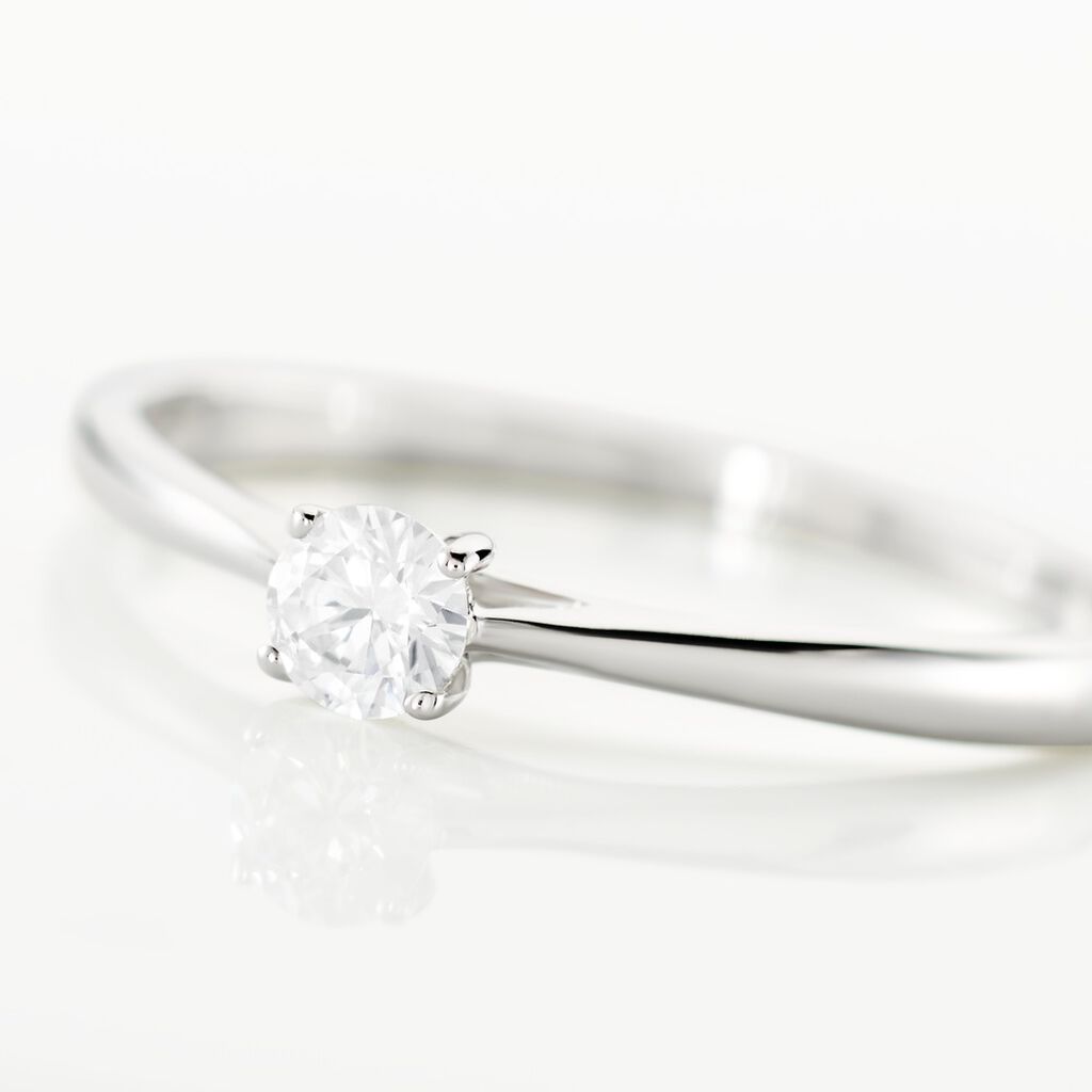 Bague Solitaire Or Blanc Fiona Diamant Synthétique