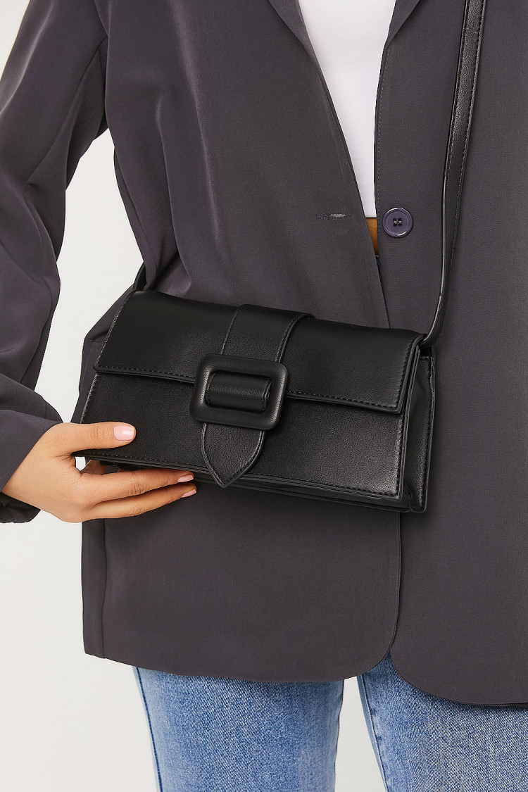 Sac à main noir à boucle ceinture