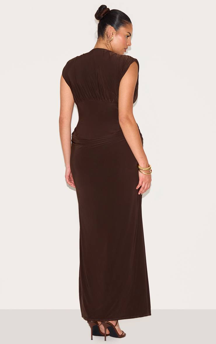 Chocolat Robe Longue Grande Taille Double Couche Décolleté Plongeant Épaules Froncées Taille Drapée