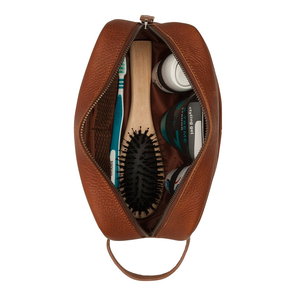 Burkely Antique Avery Toiletry Bag cognac