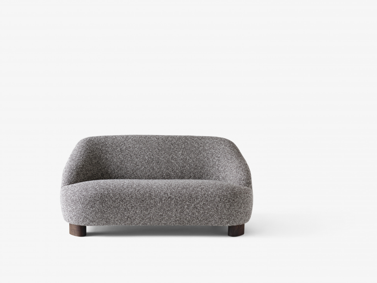 &tradition Margas LC3 sofa walnoot onderstel Karakorum 001