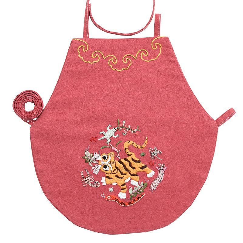 Embroidery Kingdom - DIY borduurpakket met tijgerslabbetje