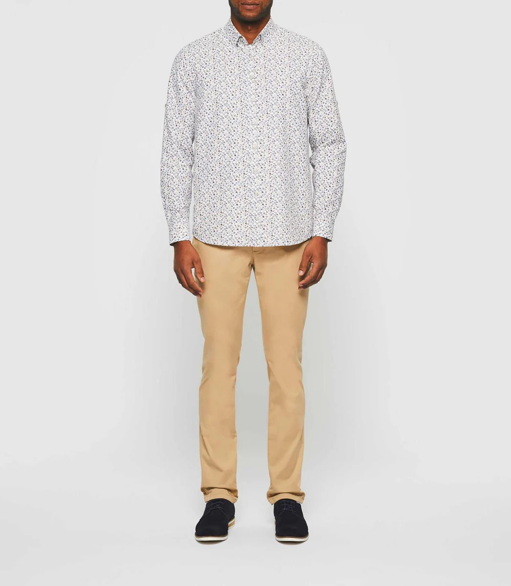 Chemise casual blanche à imprimé camel 