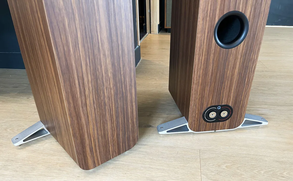 Q Acoustics 5040 Bois de rose (la paire) Enceintes colonne