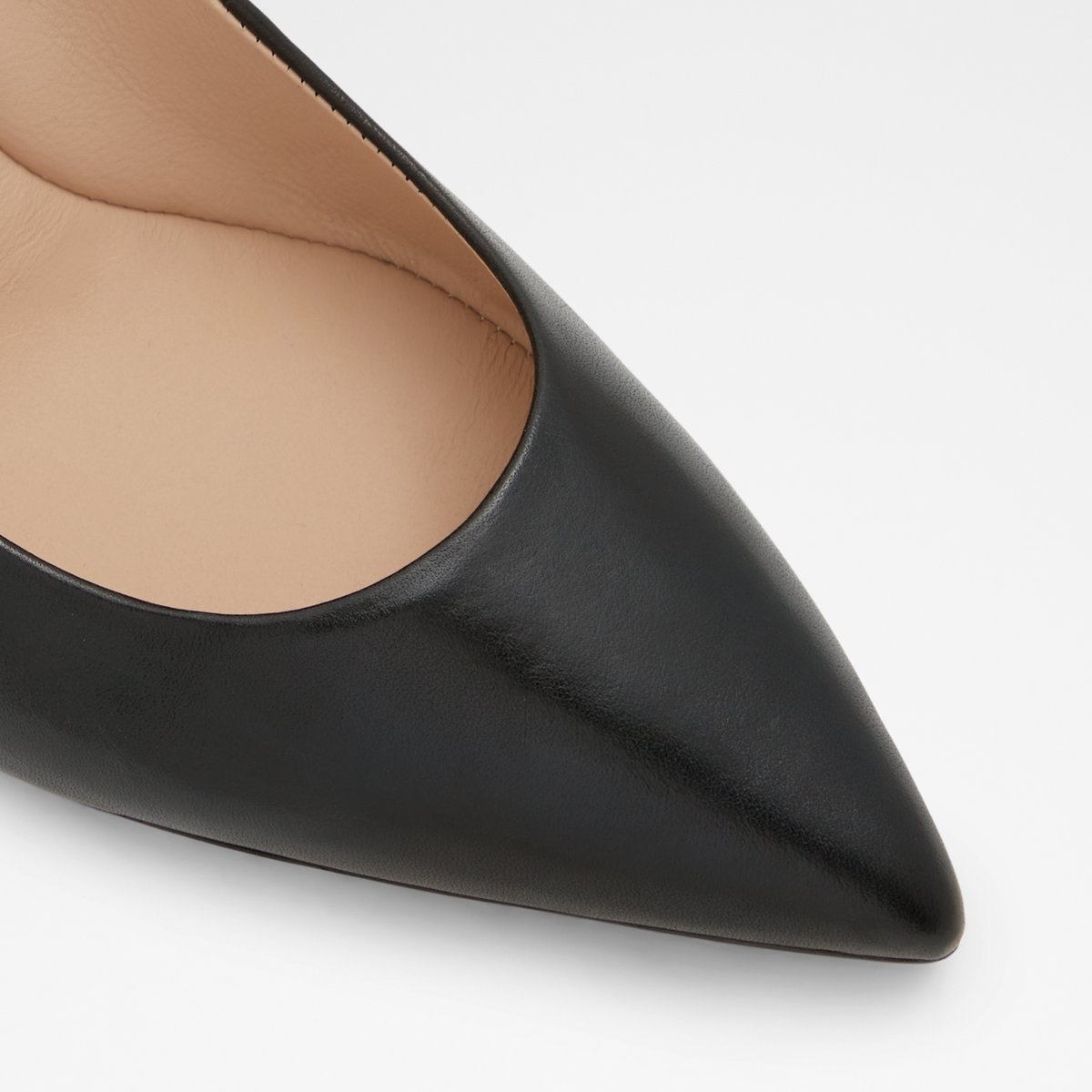 Seirith Black Leather Smooth Women Pumps