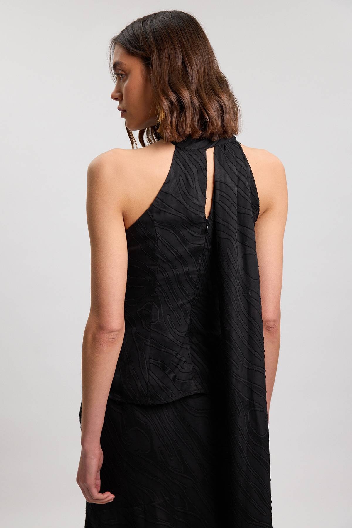 KarenMillen Chemisier Tissé À Rayures Slub Auto-rayées Avec Détail Foulard