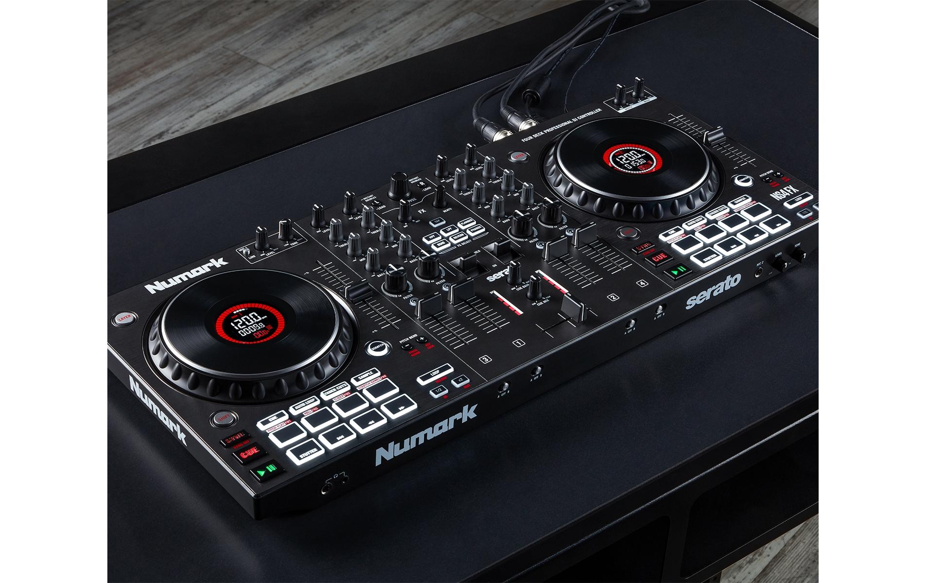 DJ-Controller NS4FX<br>Professioneller 2-Deck-DJ-Controller mit 4 Kanälen