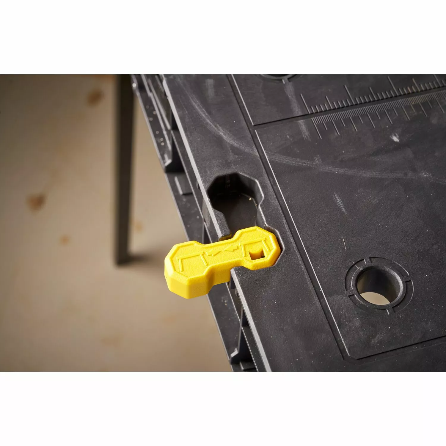 Stanley STST83492-1 Vouwbare werktafel Essential