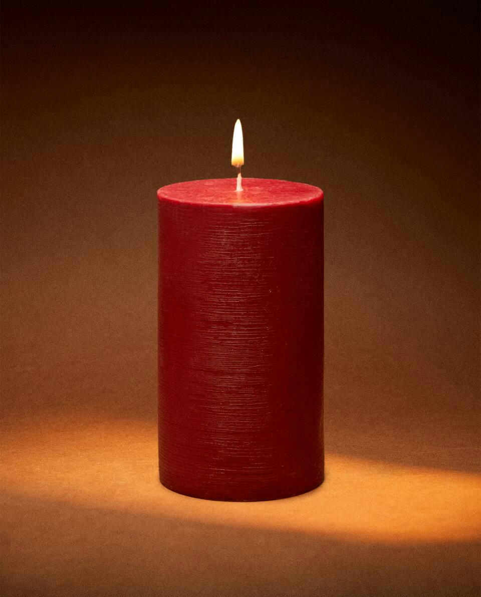 VELAS AROMÁTICAS DE BISCOITO DE GENGIBRE EM FORMATO CILÍNDRICO