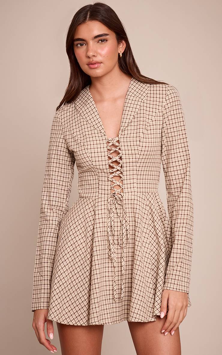 Crème Robe Droite À Carreaux À Manches Longues Avec Laçage