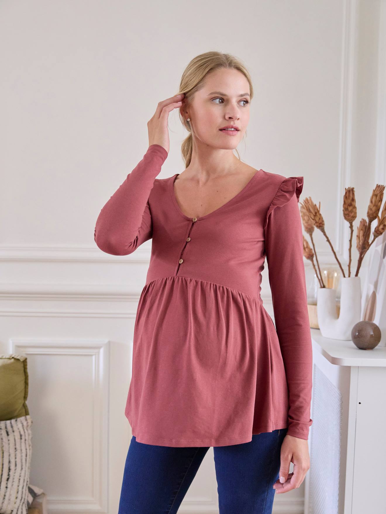 Blusa estilo camiseta para gestantes e lactantes em argila